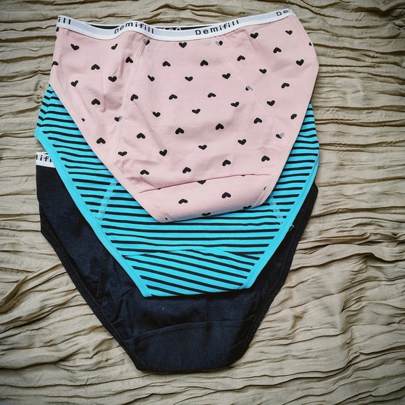 Demifill 6 Pack Assorted Period Brief Underwear Girls Size Small 10-12 Years New - Picture 6 of 10